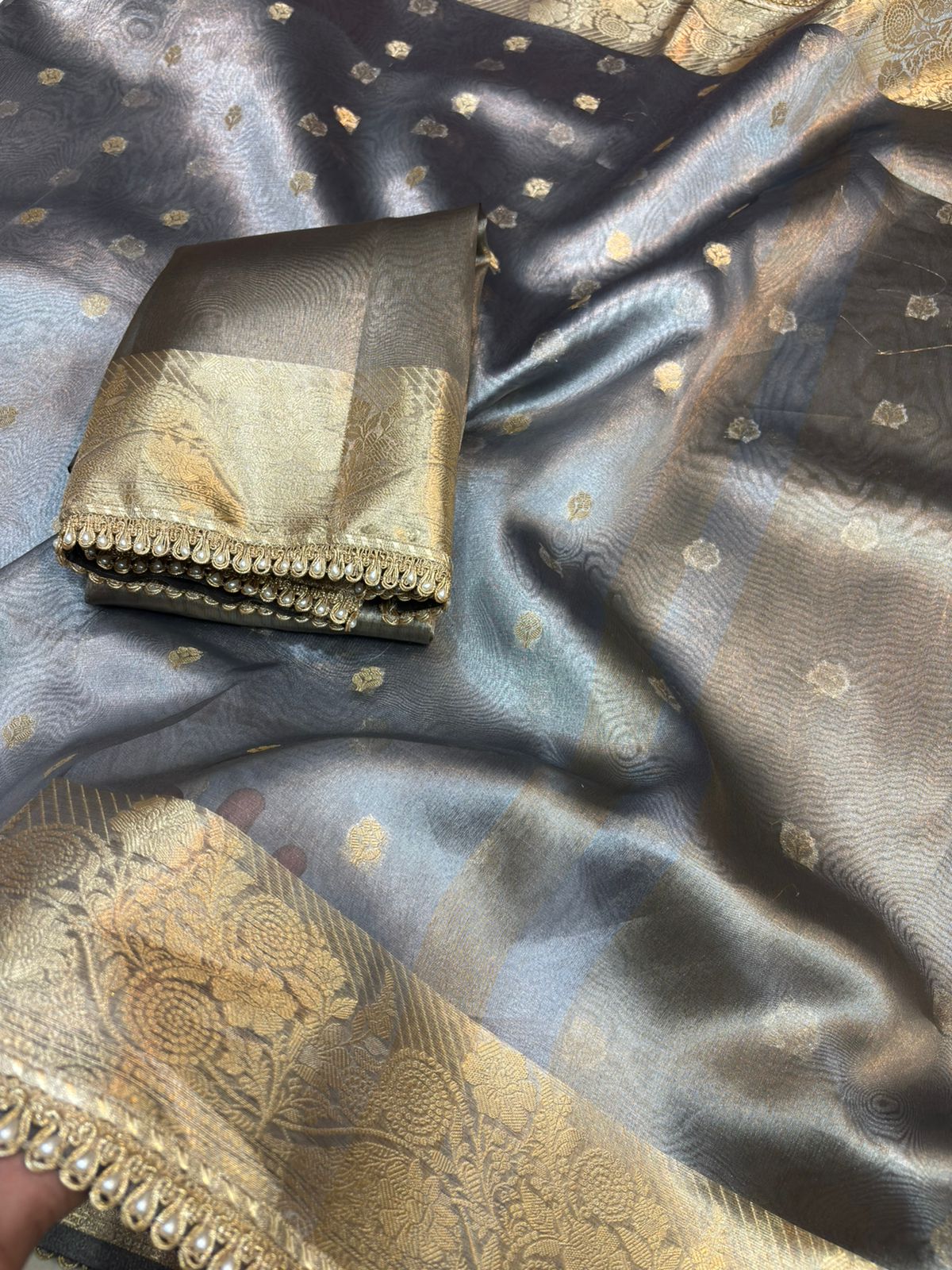 Tissue Banarasi