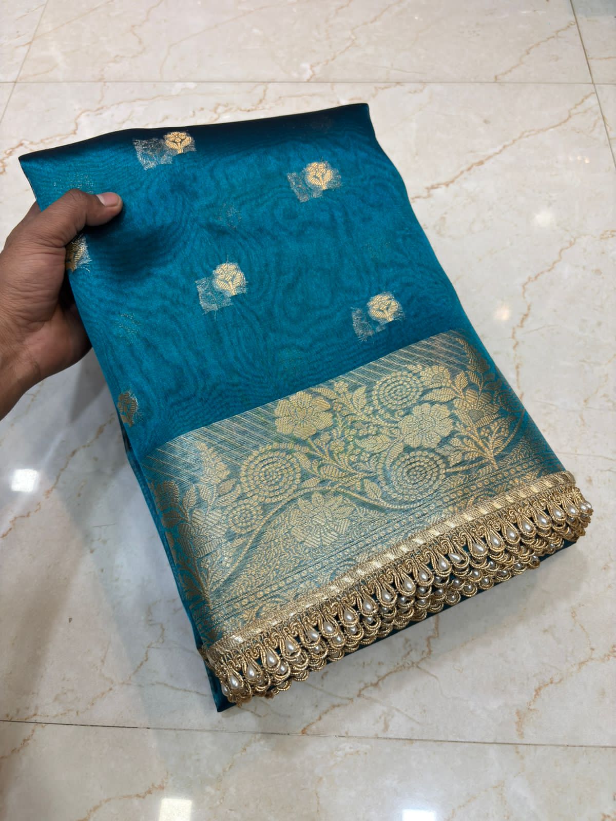 Tissue Banarasi
