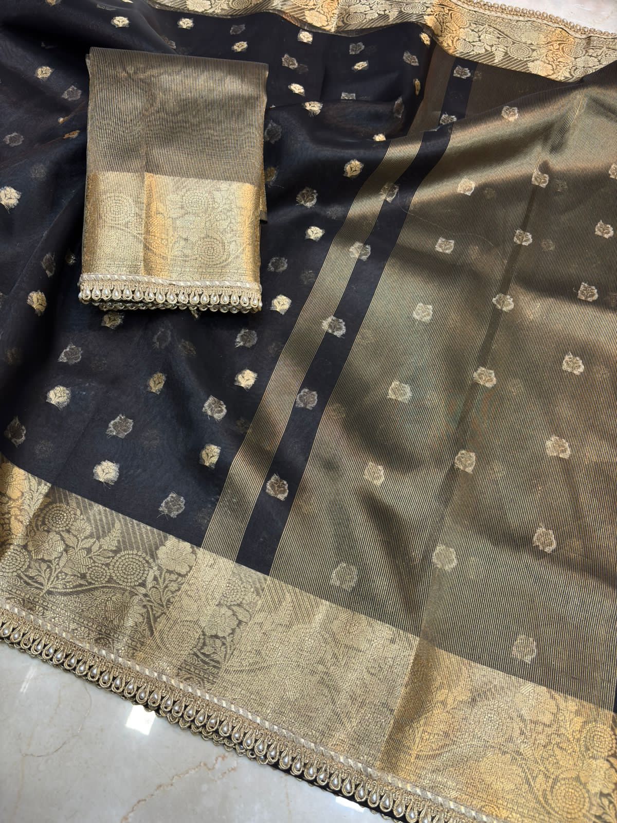 Tissue Banarasi